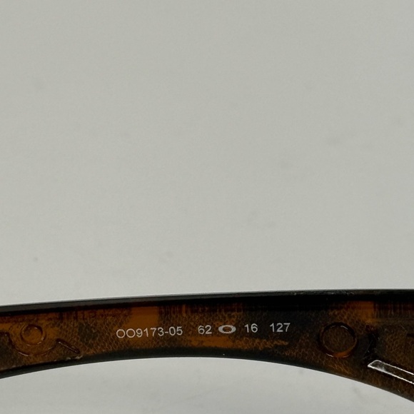Oakley Big Taco 009173-05 52 16 127 Tortoiseshell Polarized Sunglasses main image 4